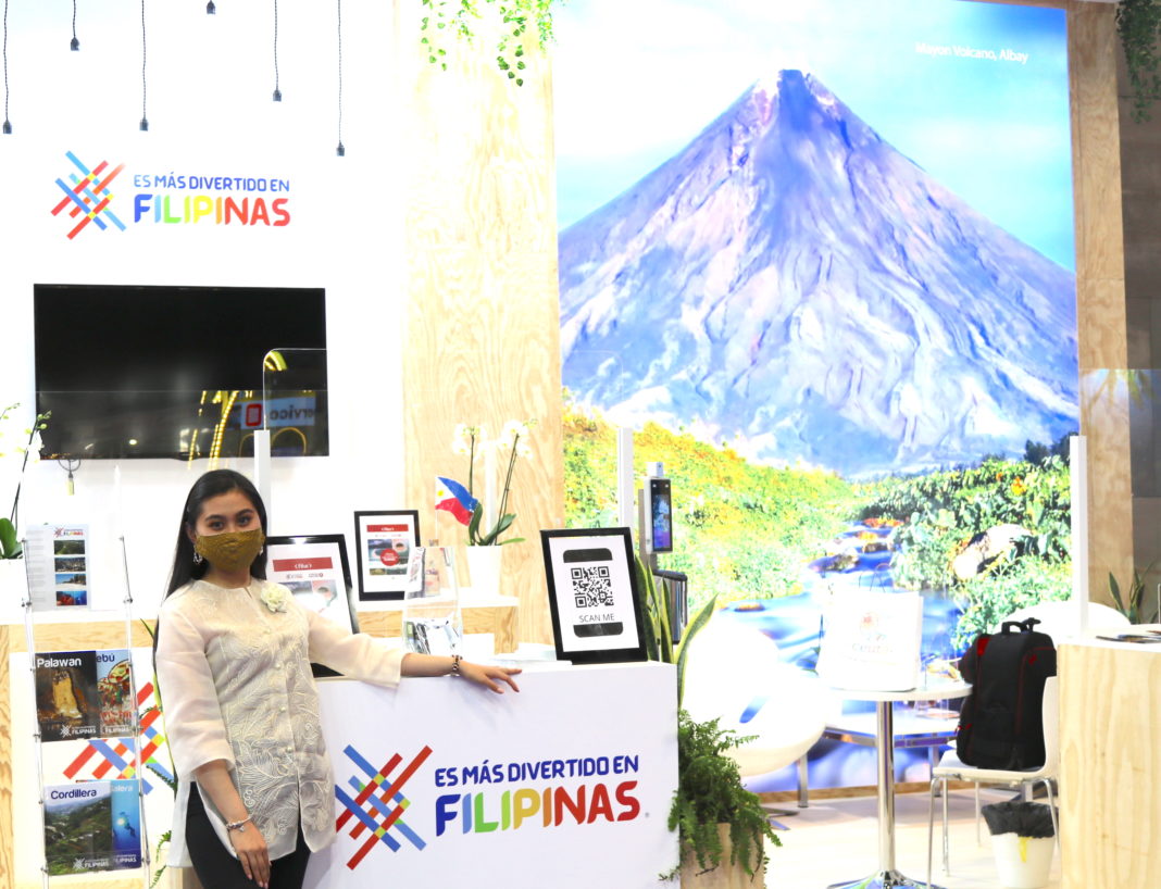 Queen, representante en Fitur 2021, del departamento de Turismo de Filipinas